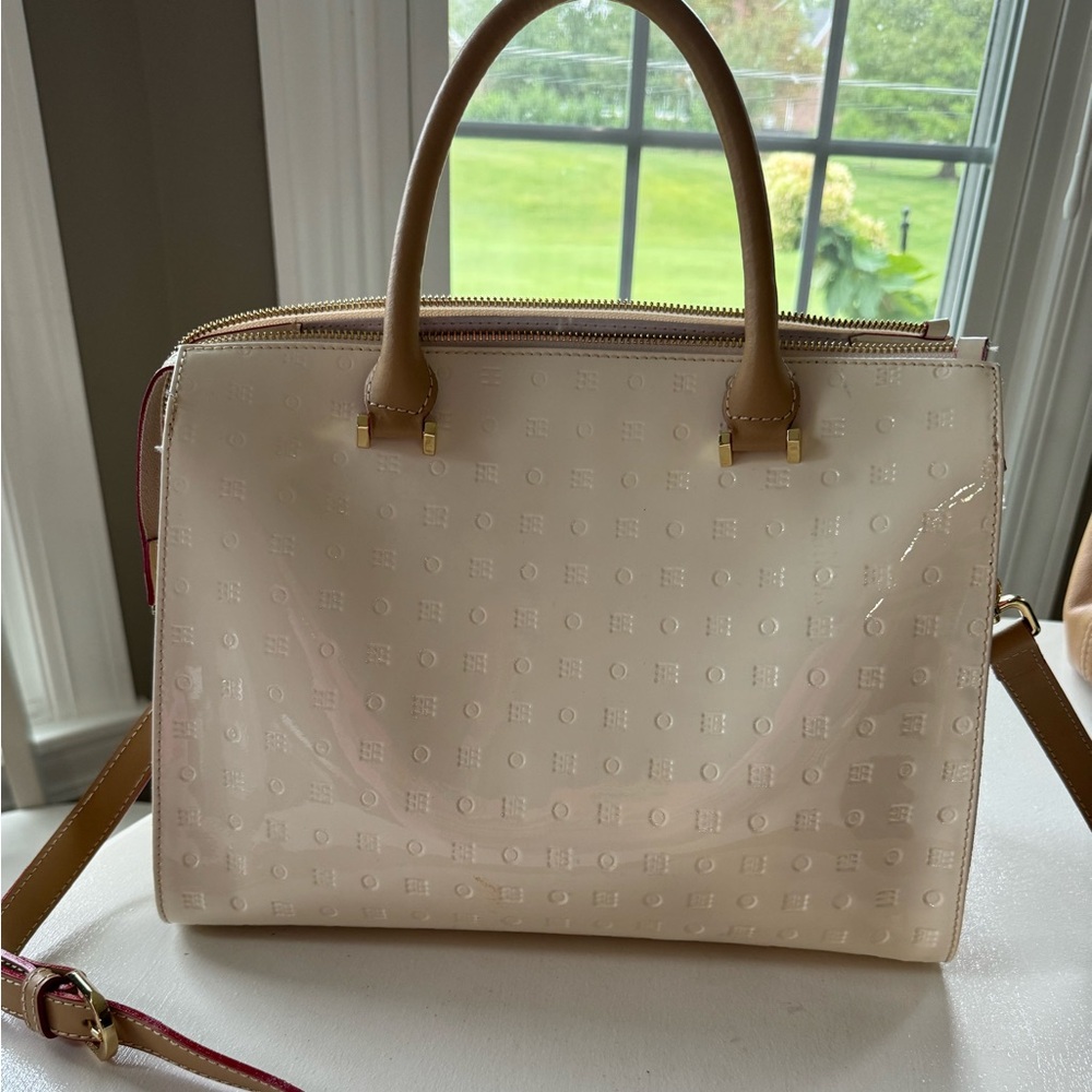 Cream Arcadia. Carried for 1 week. Has cross body strap.